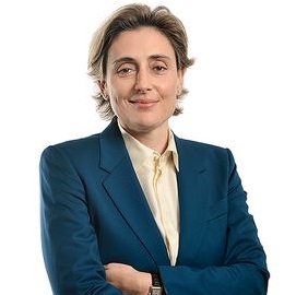 Cláudia Azevedo